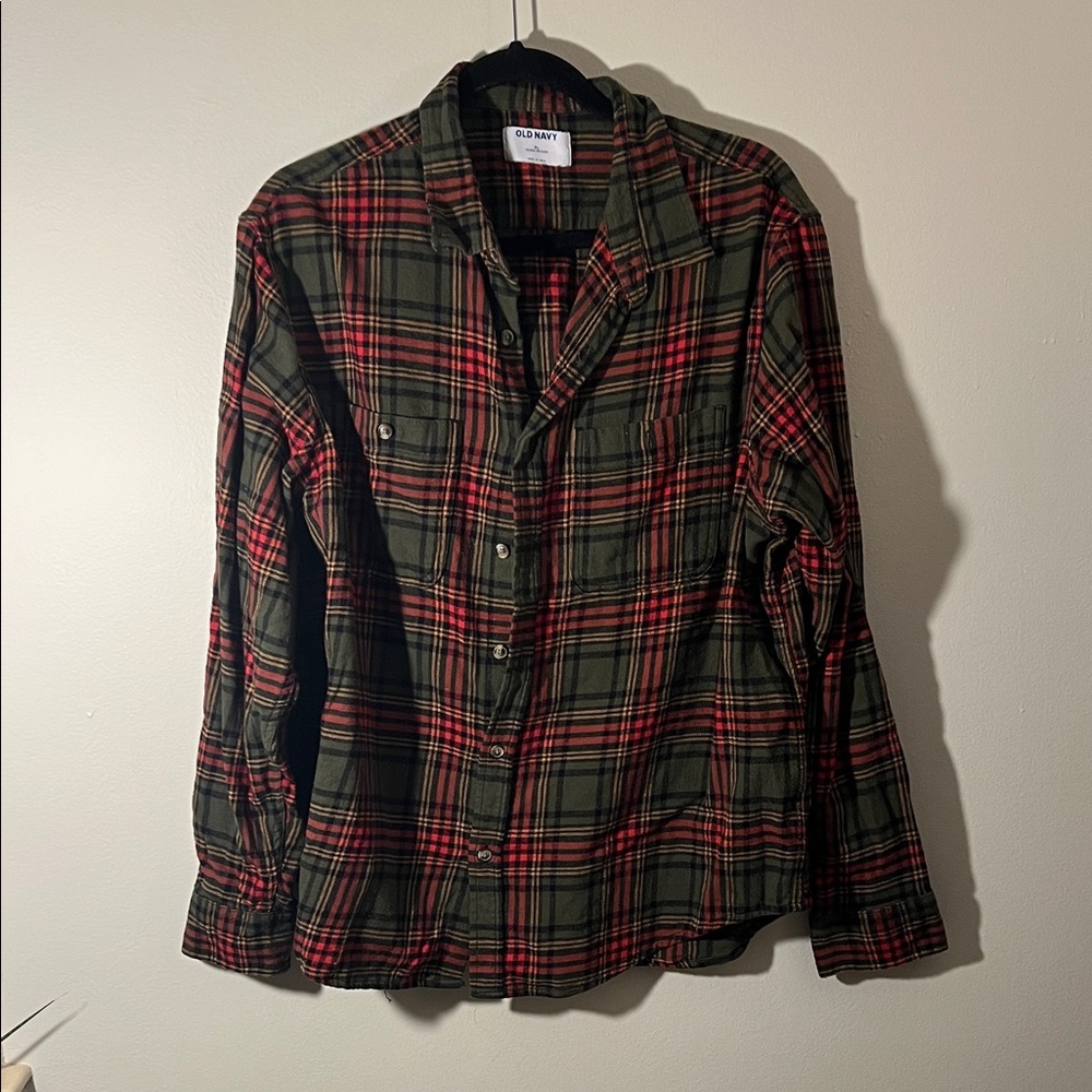 Old Navy Men's Olive Green and Red Plaid Button-Down Shirt